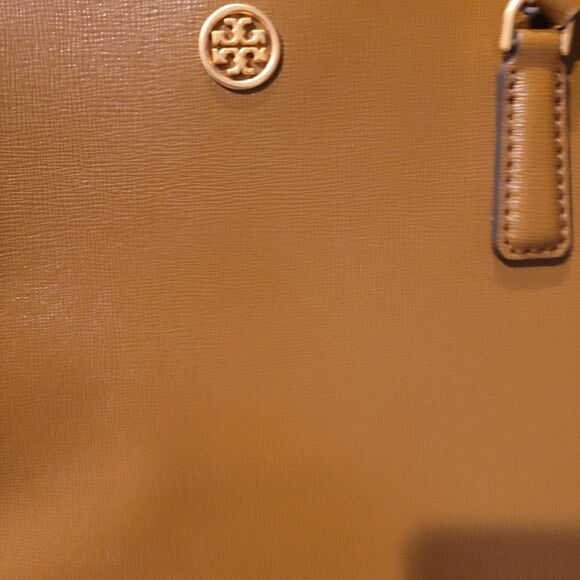 Tory Burch Emerson Brown Saffiano Leather Reva Logo Zip Tote Bag # 136091 - Picture 7 of 12